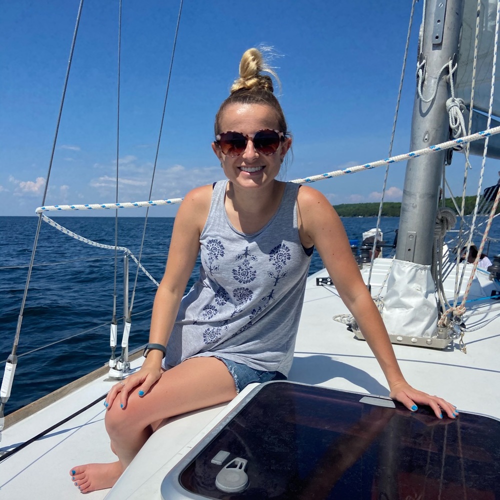 Meet your Posher, Andrea